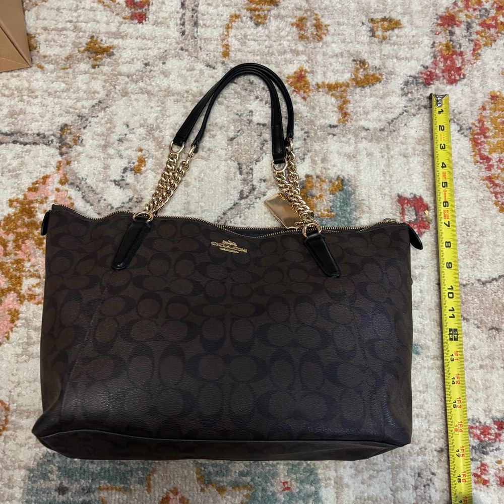 Coach Ava Chain Tote in color Signature Canvas - Picture 3 of 10